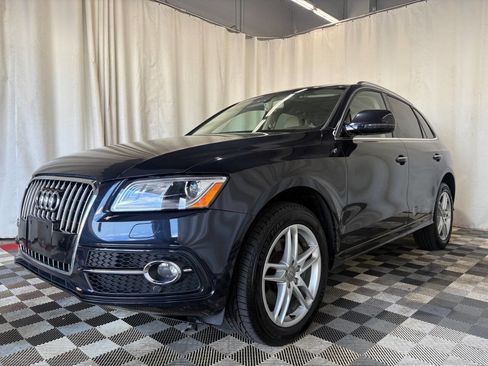 Used 2017 Audi Q5 3.0T Premium Plus w/ Technology Package image 2