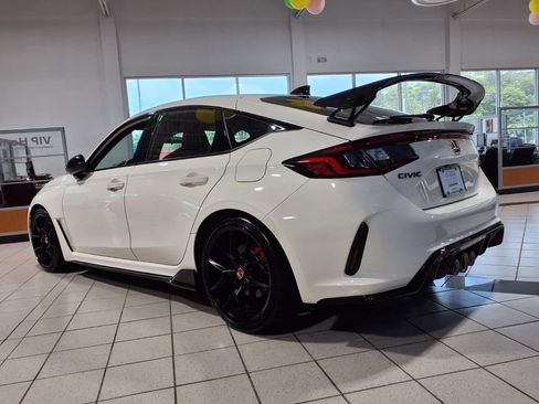 Certified 2024 Honda Civic Type R image 4