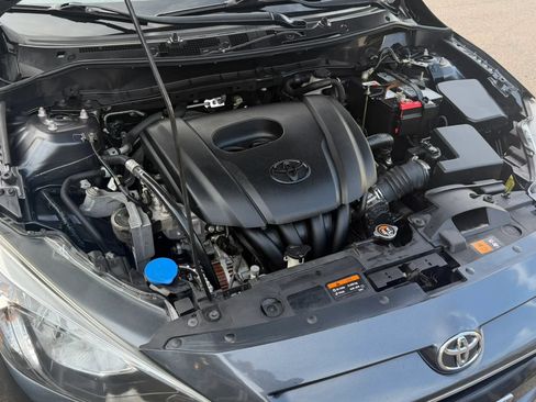 Used 2017 Toyota Yaris iA FWD image 27