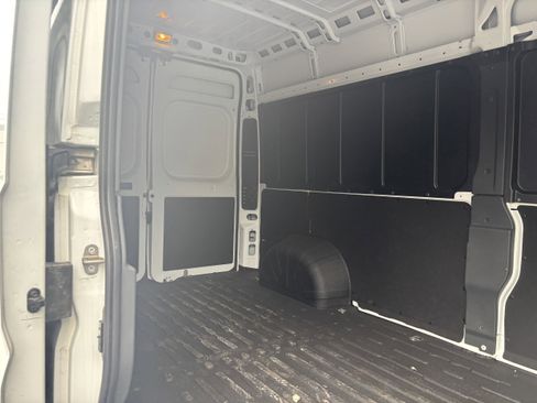 Used 2025 RAM ProMaster 2500 w/ Safety Group image 4
