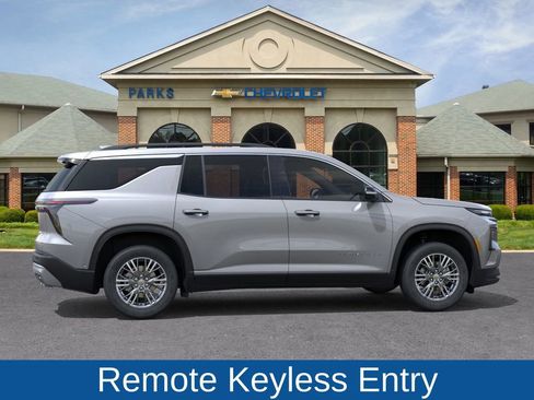 New 2026 Chevrolet Traverse LT w/ Driver Confidence Package image 6