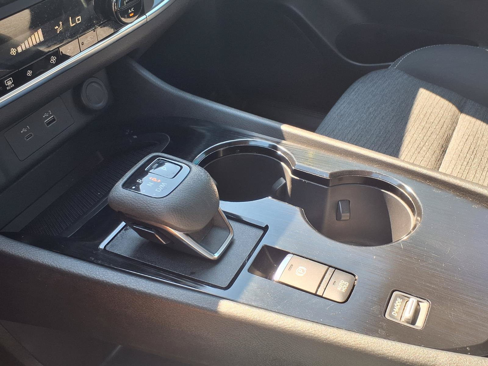 Used 2023 Nissan Rogue SV FWD image 22
