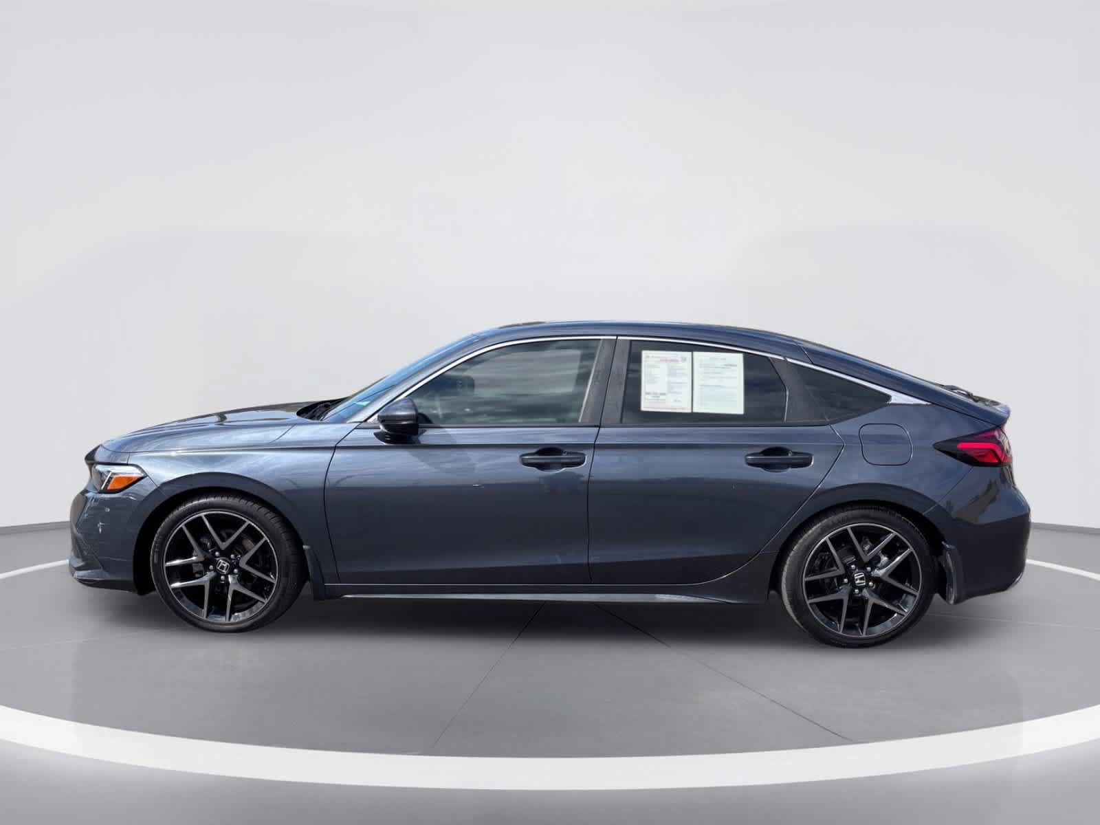 Used 2022 Honda Civic Sport Touring image 4