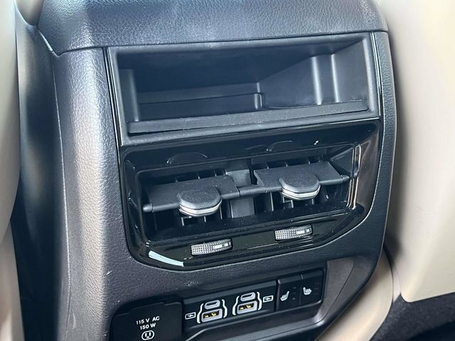 Used 2023 Jeep Grand Cherokee Limited w/ Black Appearance Package RWD image 19