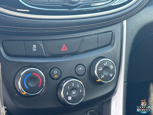 Used 2021 Chevrolet Trax LS w/ Tint and Cruise Package image 23