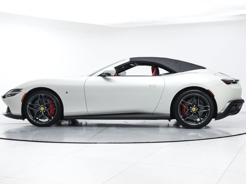 Certified 2025 Ferrari Roma Spider RWD image 7