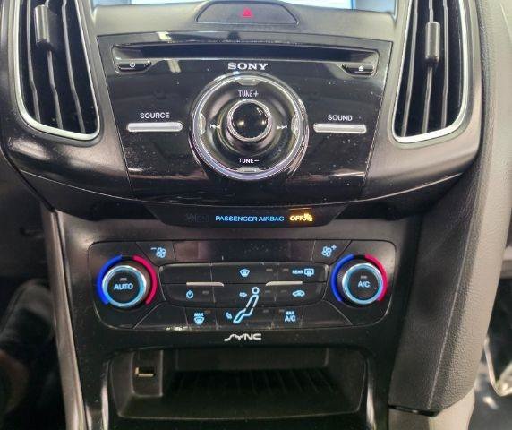 Used 2017 Ford Focus SEL FWD image 24