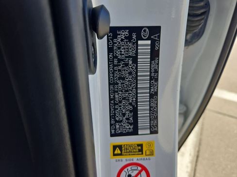 Used 2013 Lexus CT 200h image 36