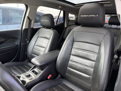 Used 2022 GMC Terrain Denali AWD/4WD image 10