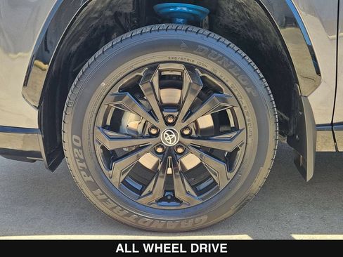Used 2023 Toyota RAV4 SE AWD/4WD image 34
