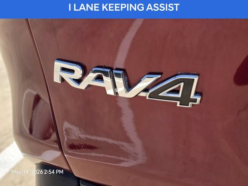 Used 2022 Toyota RAV4 XLE w/ Convenience Package FWD image 10