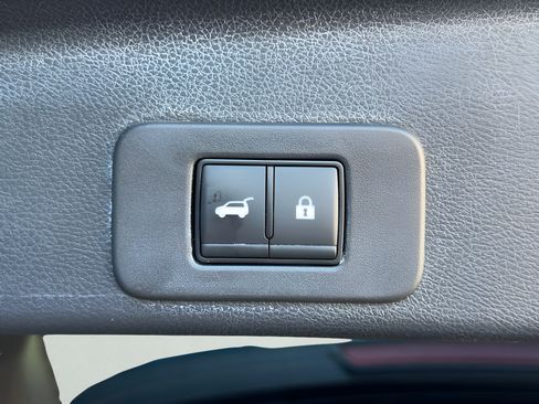 Used 2025 Nissan Murano Platinum AWD/4WD image 49