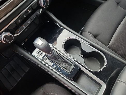 Used 2023 Nissan Altima 2.5 SV image 19