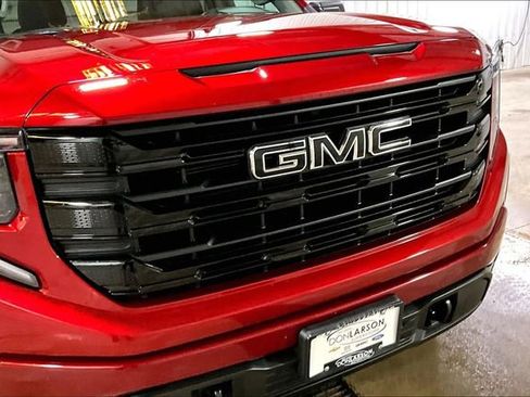 Certified 2023 GMC Sierra 1500 Elevation w/ X31 Off-Road Package AWD/4WD image 11