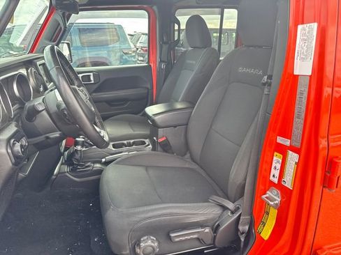 Used 2019 Jeep Wrangler Unlimited Sahara w/ Dual Top Group image 9