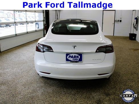 Used 2020 Tesla Model 3 Long Range image 4