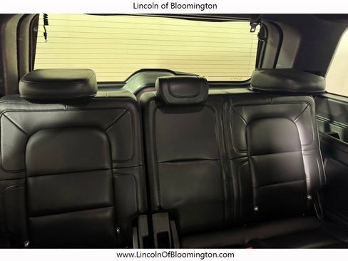 Used 2019 Lincoln Navigator Select AWD/4WD image 21