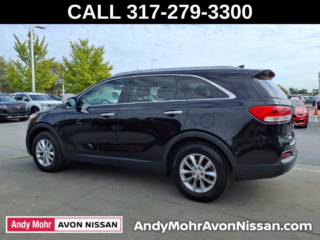 Used 2017 Kia Sorento FWD w/ LX Convenience Package image 5