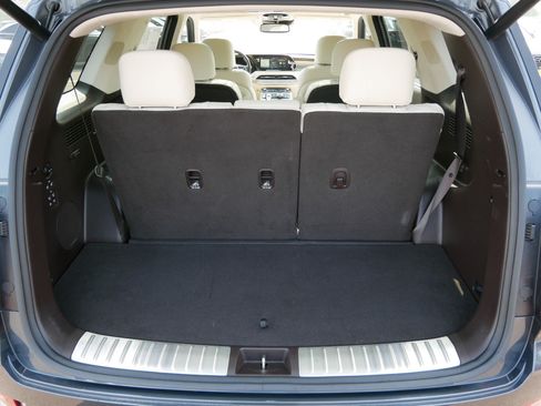 Used 2020 Hyundai Palisade Limited image 18