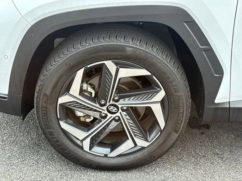 Used 2024 Hyundai Tucson Limited AWD/4WD image 4