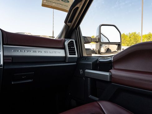 Certified 2022 Ford F450 Platinum AWD/4WD image 33