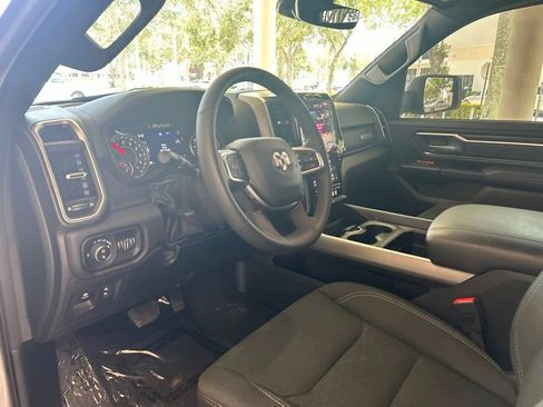 Used 2025 RAM 1500 Big Horn AWD/4WD image 7