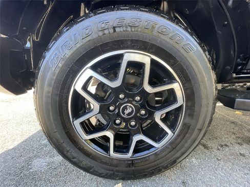 Used 2023 Ford Bronco Outer Banks image 24