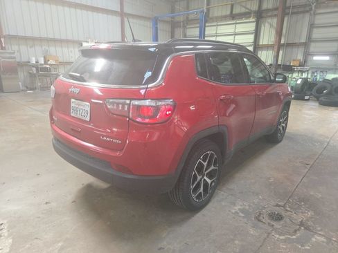 Used 2025 Jeep Compass Limited AWD/4WD image 9
