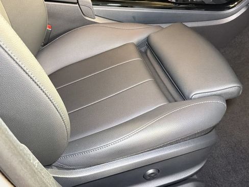 Used 2023 Mercedes-Benz CLA 250 4MATIC image 12