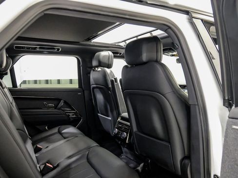 Used 2023 Land Rover Range Rover Sport SE Dynamic image 30