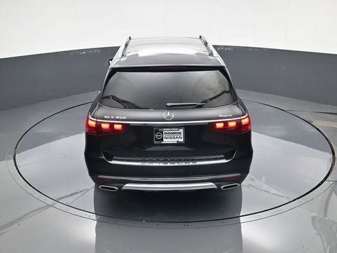 Used 2025 Mercedes-Benz GLS 450 4MATIC image 33