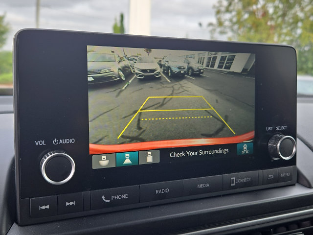 Used 2025 Honda Pilot Sport image 16