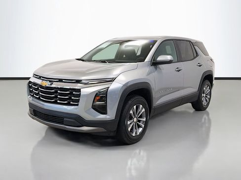 Used 2026 Chevrolet Equinox LT FWD image 5