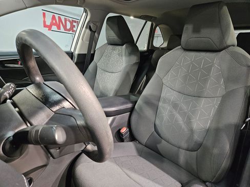 Used 2020 Toyota RAV4 XLE w/ Convenience Package image 24