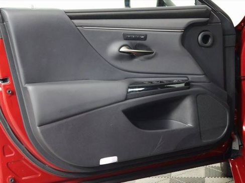 Certified 2024 Lexus ES 350 w/ Premium Package FWD image 12