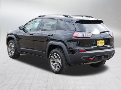 Used 2022 Jeep Cherokee Trailhawk w/ Comfort/Convenience Group AWD/4WD image 5