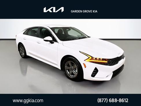 Used 2023 Kia K5 LXS image 1