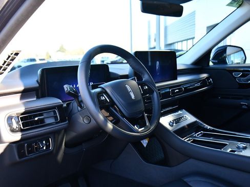 New 2026 Lincoln Aviator Premiere image 11