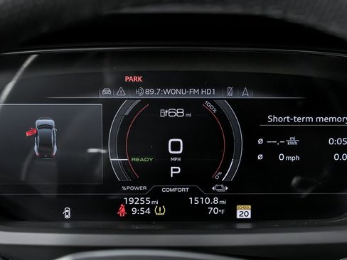 Used 2022 Audi e-tron GT Prestige w/ Prestige Package image 27