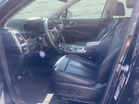 Used 2023 Kia Sorento S w/ Panoramic Sunroof Package FWD image 10