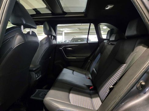 Used 2020 Toyota RAV4 XSE AWD/4WD image 16