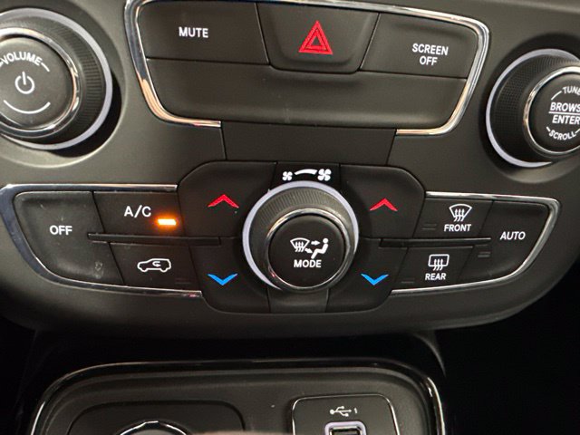 Used 2019 Jeep Compass Limited AWD/4WD image 23