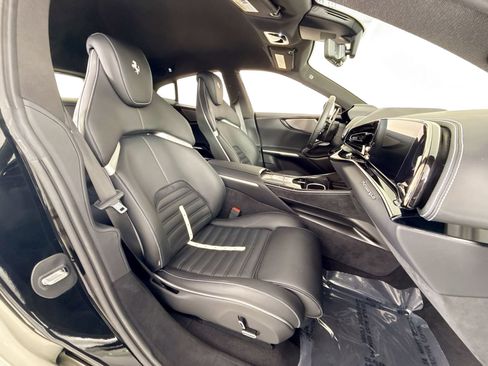 Certified 2025 Ferrari Purosangue image 22