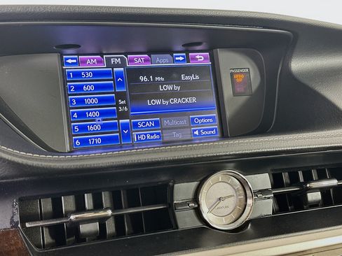 Used 2014 Lexus ES 350 w/ Luxury Package FWD image 21