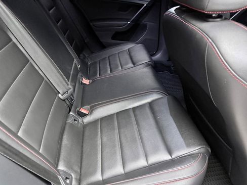 Used 2016 Volkswagen GTI SE w/ Lighting Package (SEL) FWD image 13