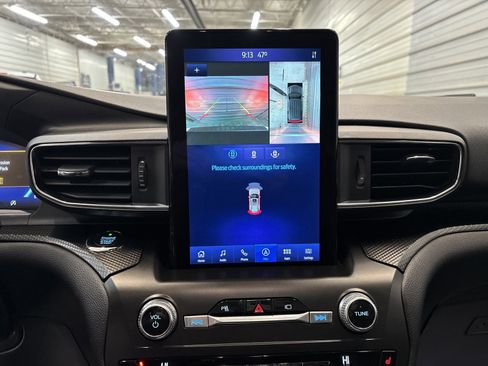 Used 2020 Ford Explorer ST w/ ST Street Pack image 17