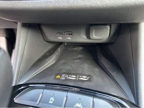 New 2026 Buick Envista Sport Touring w/ Convenience I Package FWD image 20