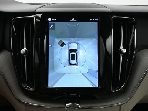 Used 2023 Volvo XC60 B5 Plus w/ Climate Package AWD/4WD image 20