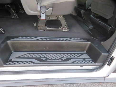 Used 2024 Ford Transit 350 XLT image 23