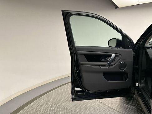 Certified 2025 Land Rover Discovery Sport S image 7